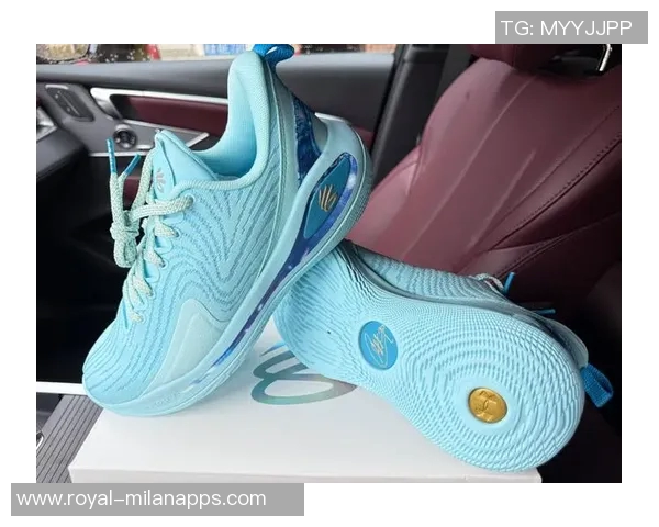 安德玛足球鞋定制服务全面升级打造专属球场风格与个性化体验 安德玛足球鞋定制服务全面升级打造专属球场风格与个性化体验