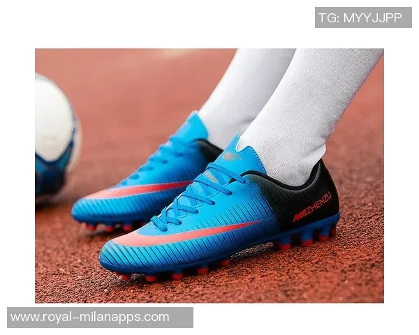 探索毒峰足球鞋的卓越性能与设计理念助你在赛场上大放异彩